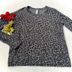 Glyder Leopard Print Cozy Long Sleeve Pullover - Small
